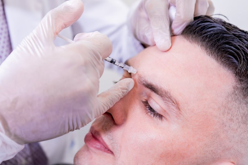 patient receiving Botox for headaches